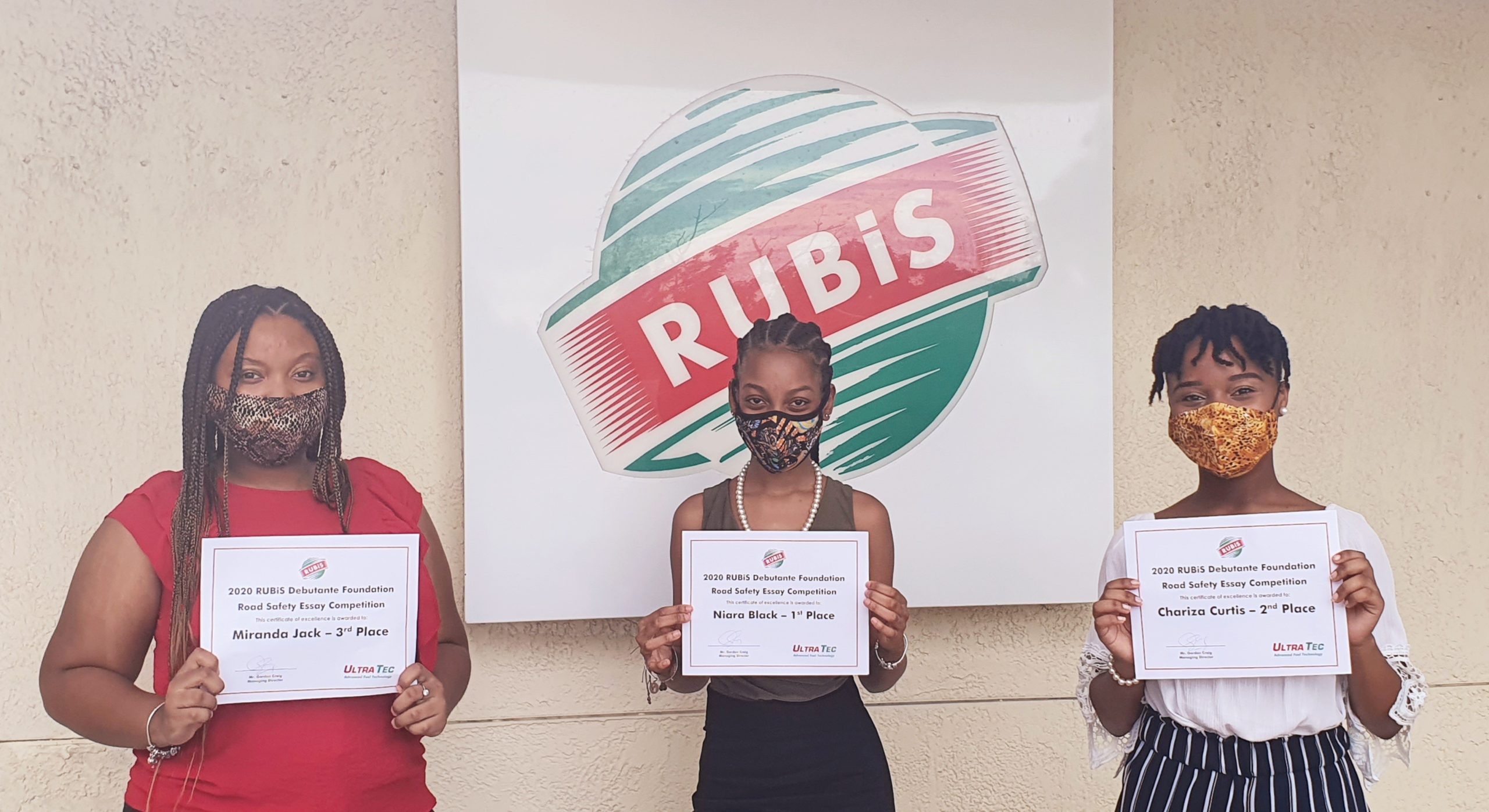 BAHAMAS: awarding of scholarships